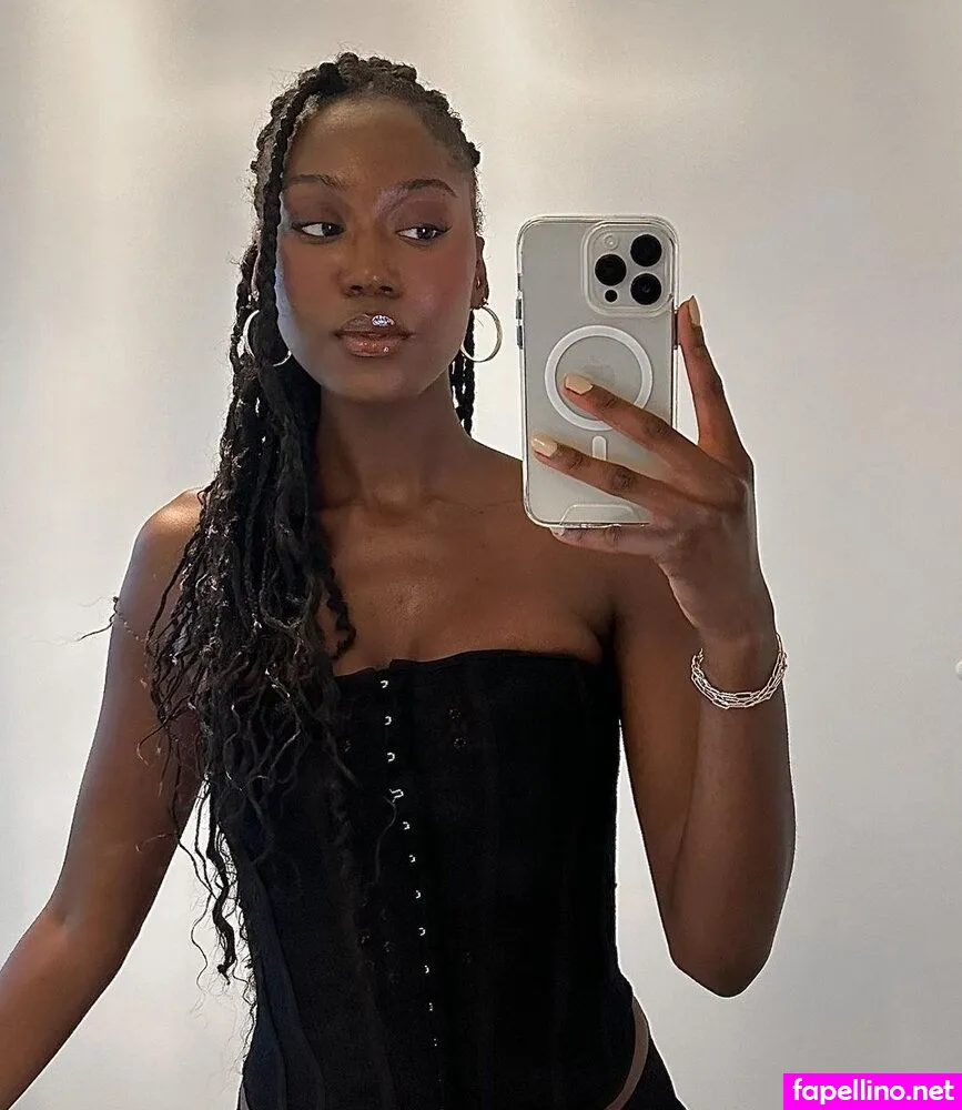 carefreehamuyela, rebeccacambria_free Nude Leaked OnlyFans Photo #LIbdSeBT4z