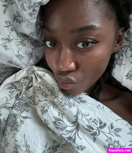 Carefreehamuyela OnlyFans Thumbnail #picMVsYUxV