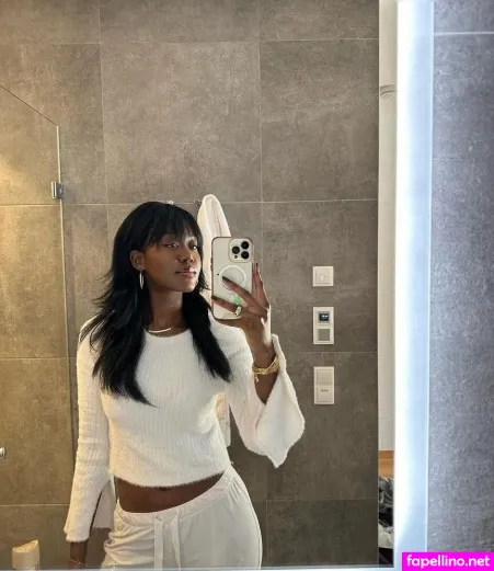 Carefreehamuyela OnlyFans Thumbnail #xwIGrhNVTc