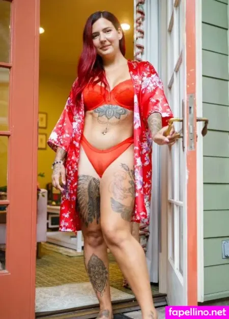 Caresse Simonaro OnlyFans Thumbnail #mc8EcpfV5l