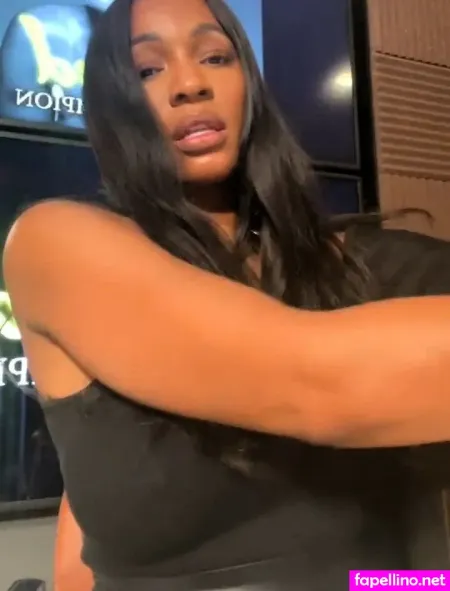 Cari Champion OnlyFans Thumbnail #81zOu8Z6Oe