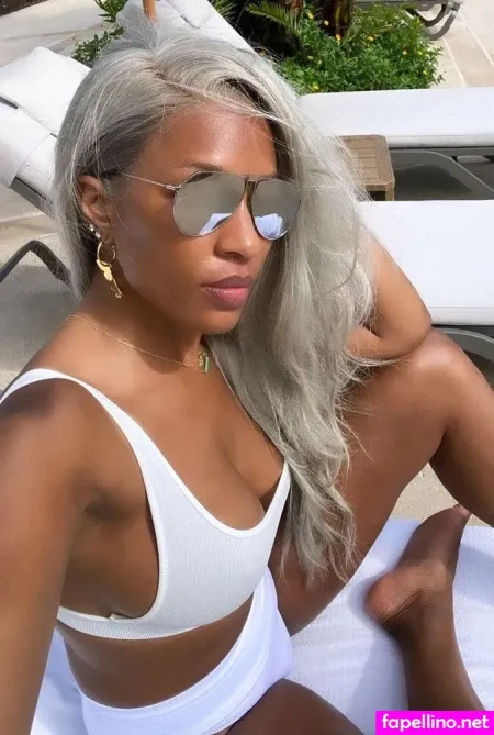 Cari Champion OnlyFans Thumbnail #U1rtxevEwZ