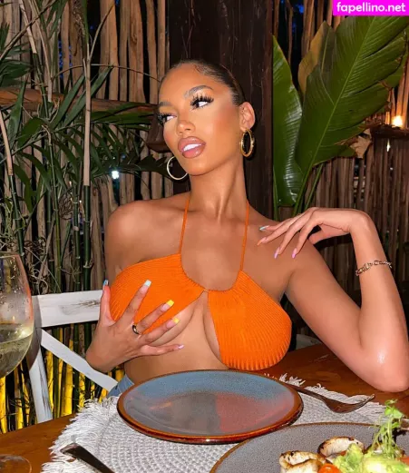 Carina Griff OnlyFans Thumbnail #9VPIFfYQZf