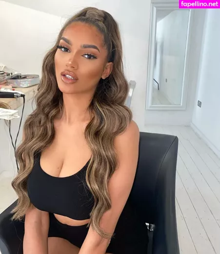 Carina Griff OnlyFans Thumbnail #kowhrXl2ob