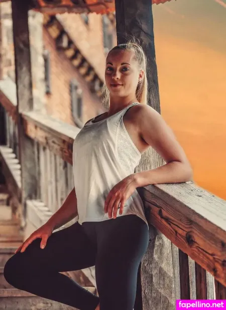 Carina Krll OnlyFans Thumbnail #27UAbdSdZN
