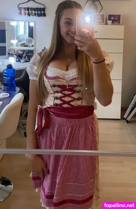 Carina Krll OnlyFans Thumbnail #YcDAOp3TI7