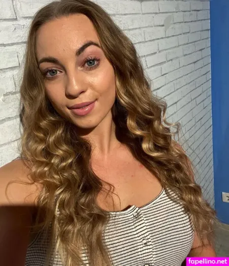 Carina Krll OnlyFans Thumbnail #kHzXUTDLJz