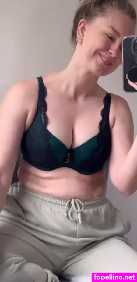 Carina Moeller Mikkelsen OnlyFans Thumbnail #GNwTNFR6sw