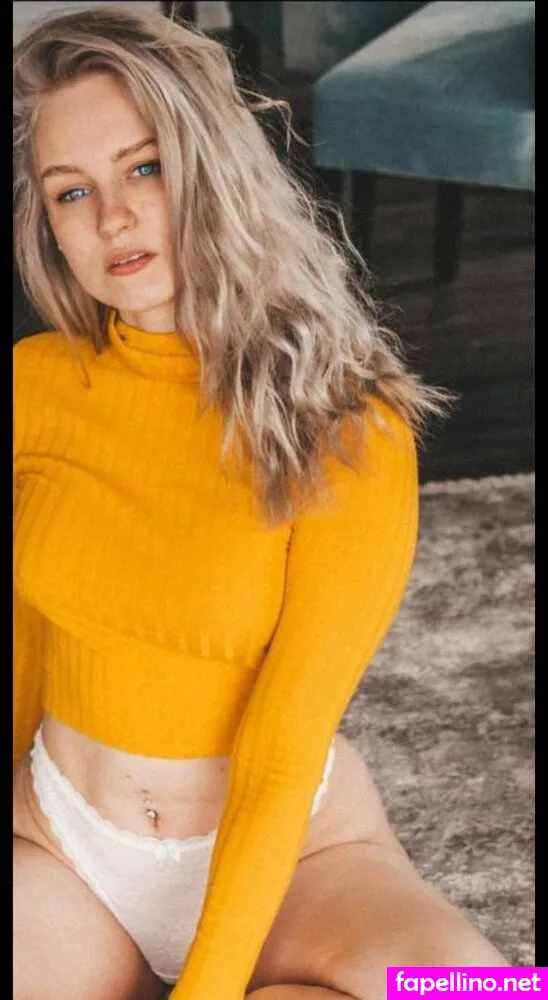 carinamoellermikkelsen Nude Leaked OnlyFans Photo #He5dAvV2CV