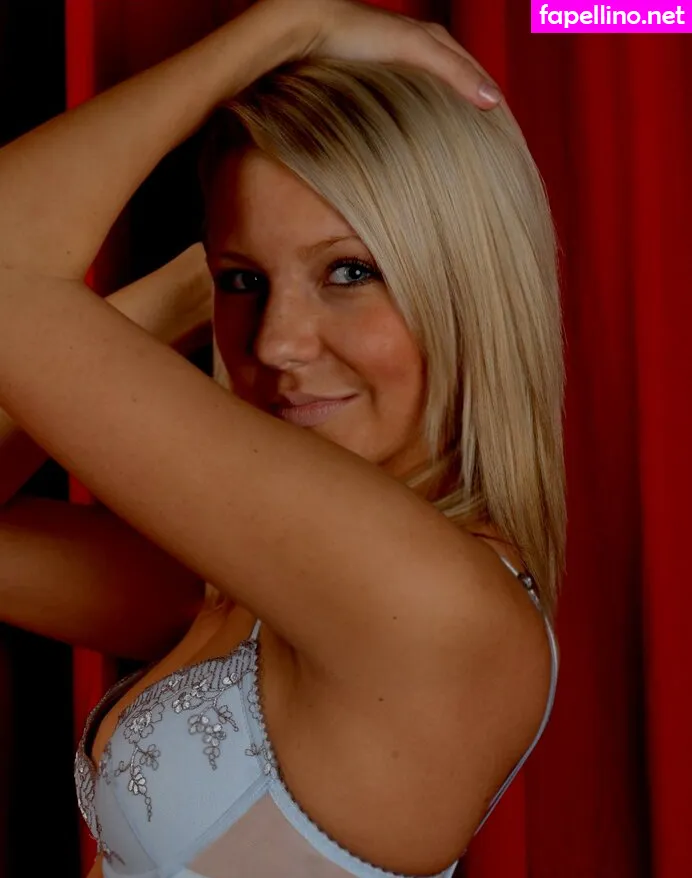 carinaschwarz.at Nude Leaked OnlyFans Photo #KRbsptnCoG