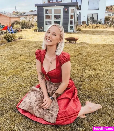 Carina Tong OnlyFans Thumbnail #x9VQ5QQydr