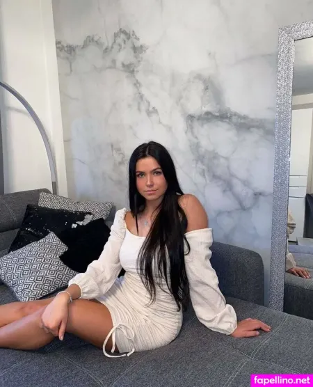 Carinacute OnlyFans Thumbnail #3JoMNqbnX4