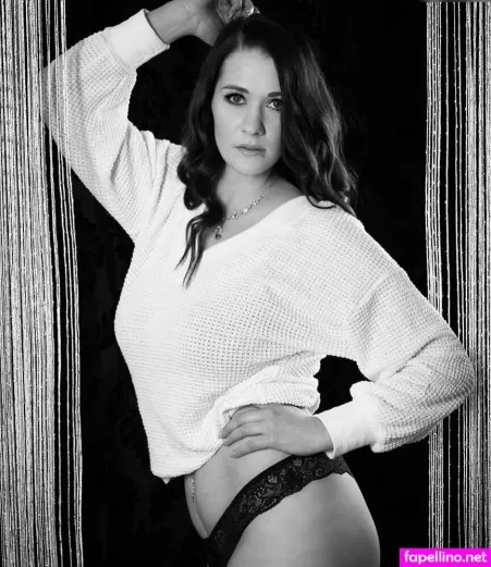 Carinalein OnlyFans Thumbnail #xqH8LnMm1r