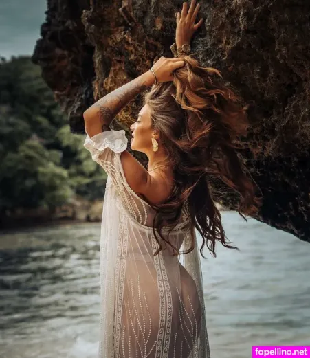 Carineneveu OnlyFans Thumbnail #Dey2oASKhh