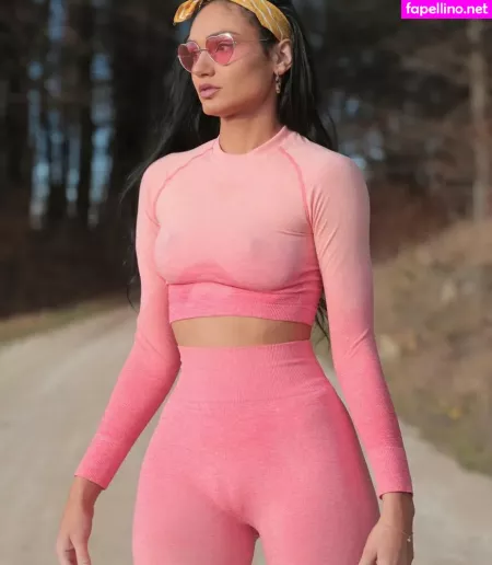 Carinha White OnlyFans Thumbnail #qXIbhzodM1