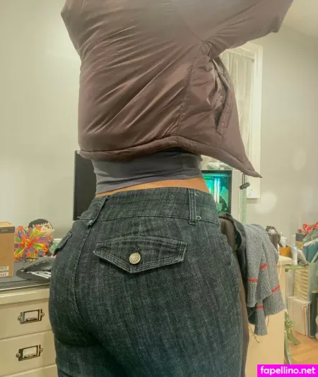 Carishina98 Main Profile Photo