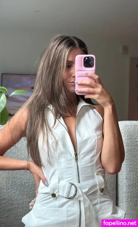 Carla Bezanson OnlyFans Thumbnail #9peCwkaPUn