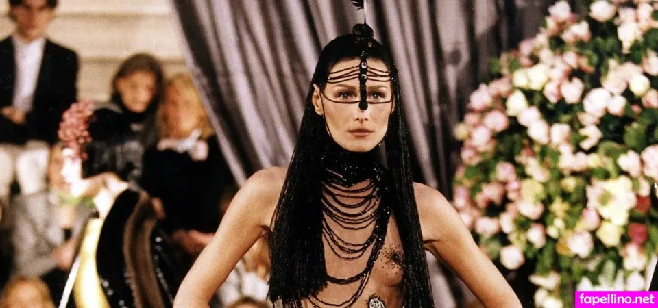 Carla Bruni OnlyFans Thumbnail #wSBeF8Vn3I