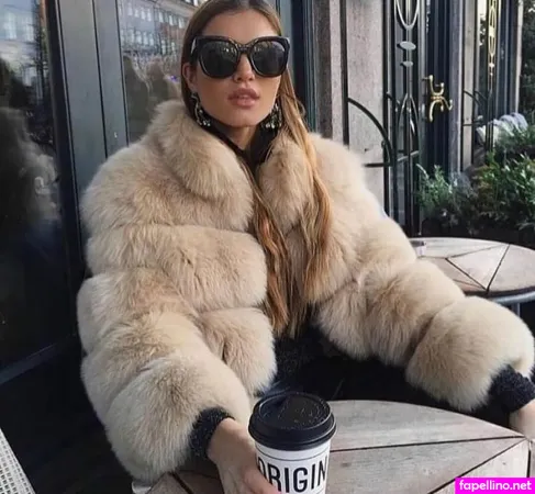 Carla Fox OnlyFans Thumbnail #pZkQjYuVOI