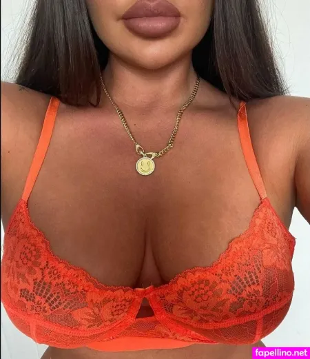 Carla Kent OnlyFans Thumbnail #syA8eNr6sQ