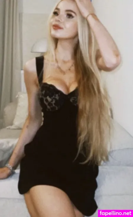 Carla Wiedbrauk OnlyFans Thumbnail #1Zdgct2h4e