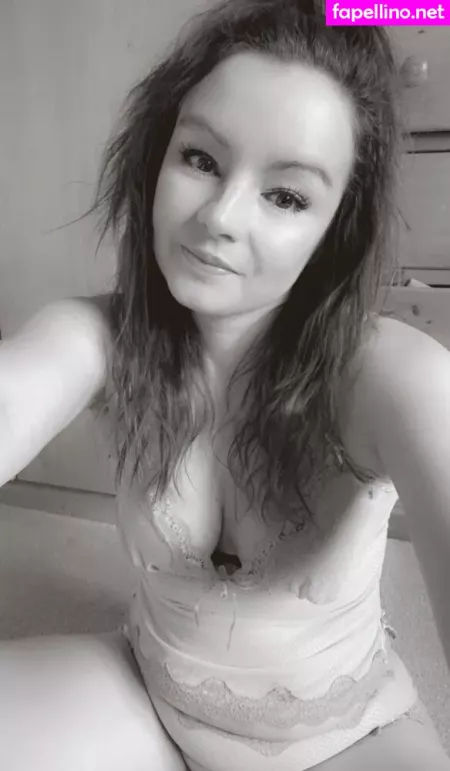 Carla012 OnlyFans Thumbnail #HoFhBt3Uct