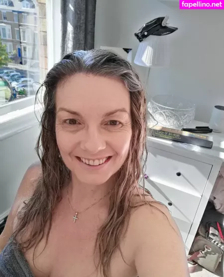 Carla36gg OnlyFans Thumbnail #KyifXIJEjE