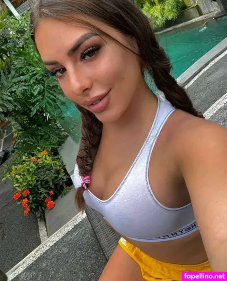 Carlababyfree OnlyFans Thumbnail #QMzdrNUffr