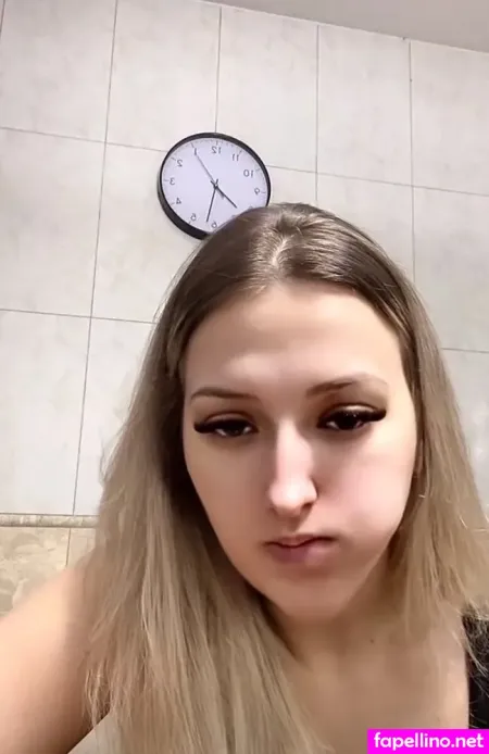 Carlacris OnlyFans Thumbnail #YnN2Wxzfi3