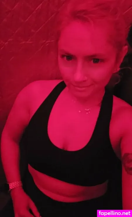Carlamay86 OnlyFans Thumbnail #4DsNfvBf47