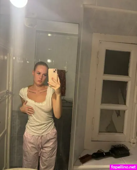 Carlavagnen OnlyFans Thumbnail #HySQ1SrA3y