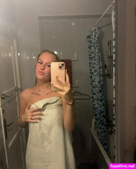 Carlavagnen OnlyFans Thumbnail #JzJAO5W0Wt