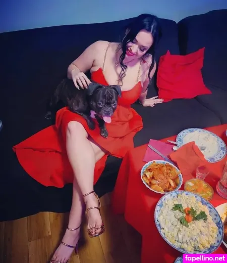 Carli Charlotte OnlyFans Thumbnail #32Fq2WJHmU