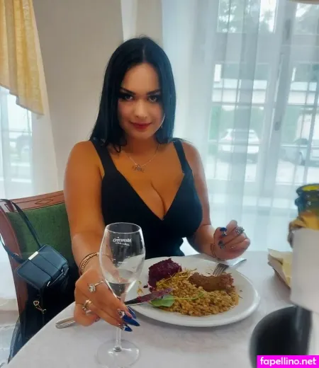 Carli Charlotte OnlyFans Thumbnail #qedBBAaIvE