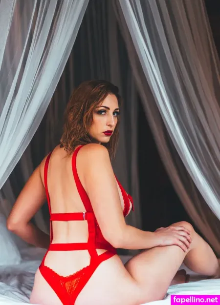 Carlotta Champagne 37 OnlyFans Thumbnail #U2UnzTLdMG