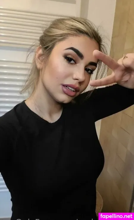 Carlotta2000 OnlyFans Thumbnail #1pvH239oxo