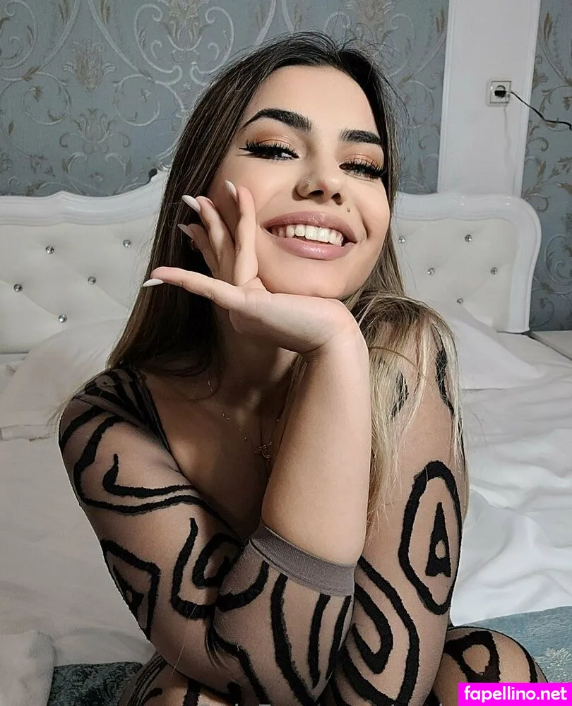 carlotta2000, carlotta2000_ Nude Leaked OnlyFans Photo #i8rF3CVpYa