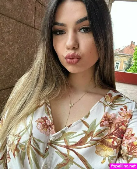 Carlotta2000 OnlyFans Thumbnail #qn4FcgbgPd