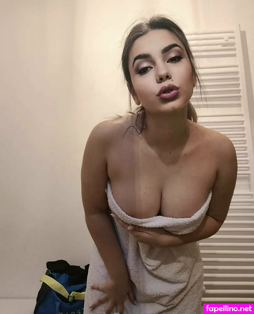 carlotta2000, carlotta2000_ Nude Leaked OnlyFans Photo #tr145j18hO