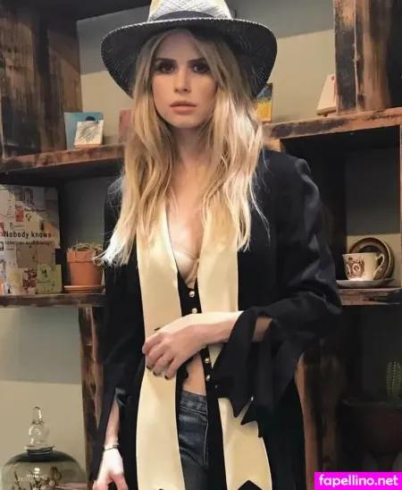 Carlson Young OnlyFans Thumbnail #gs9YojuBzO