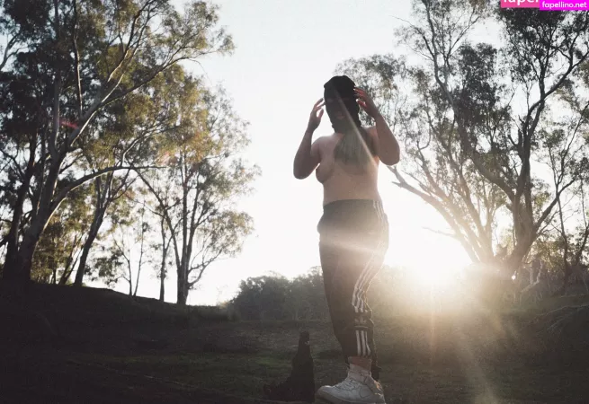 Carly Coco OnlyFans Thumbnail #WLly4sgl30