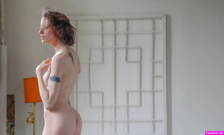 Carly Erin O Neil OnlyFans Thumbnail #JouUgOe8fp