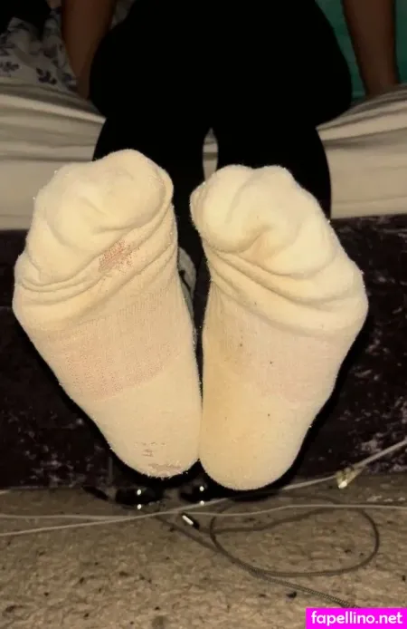 Carly Shayes Feet OnlyFans Thumbnail #sirm8ADBLr