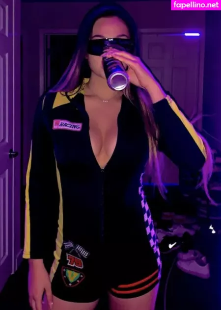 Carly Wong OnlyFans Thumbnail #JzYWaGLDVJ