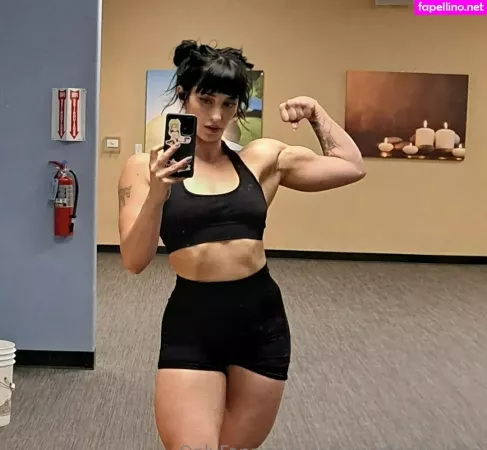 Carlymadisonwilson OnlyFans Thumbnail #i0T8RwV9W1