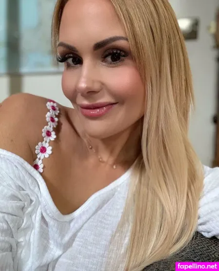 Carlymaefree OnlyFans Thumbnail #1uCXIEjhNO