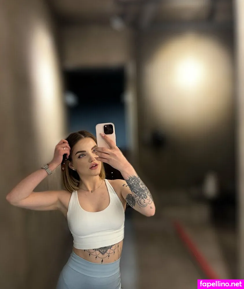 carlyonlycarly, theonlycarly Nude Leaked OnlyFans Photo #9JI24EN3Gd