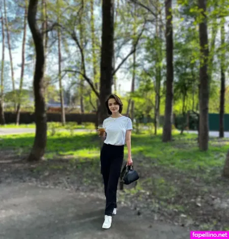 Carlyonlycarly OnlyFans Thumbnail #LEkD9ZETrU