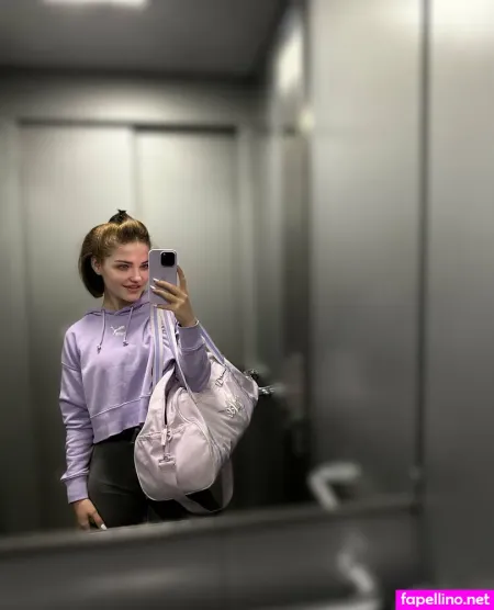 Carlyonlycarly OnlyFans Thumbnail #cIvjOu8Fsx