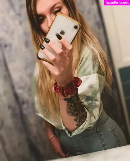 Carlyraeofficial OnlyFans Thumbnail #oZIZJrH6gg